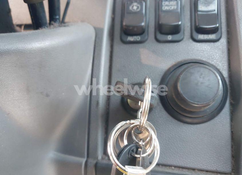 Photo 10 of 2012 Peterbilt 337 N/A (VIN 2XP2AN8X5CM170994)