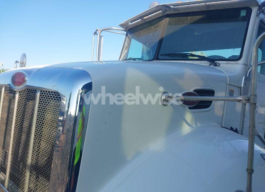Photo 11 of 2012 Peterbilt 337 N/A (VIN 2XP2AN8X5CM170994)