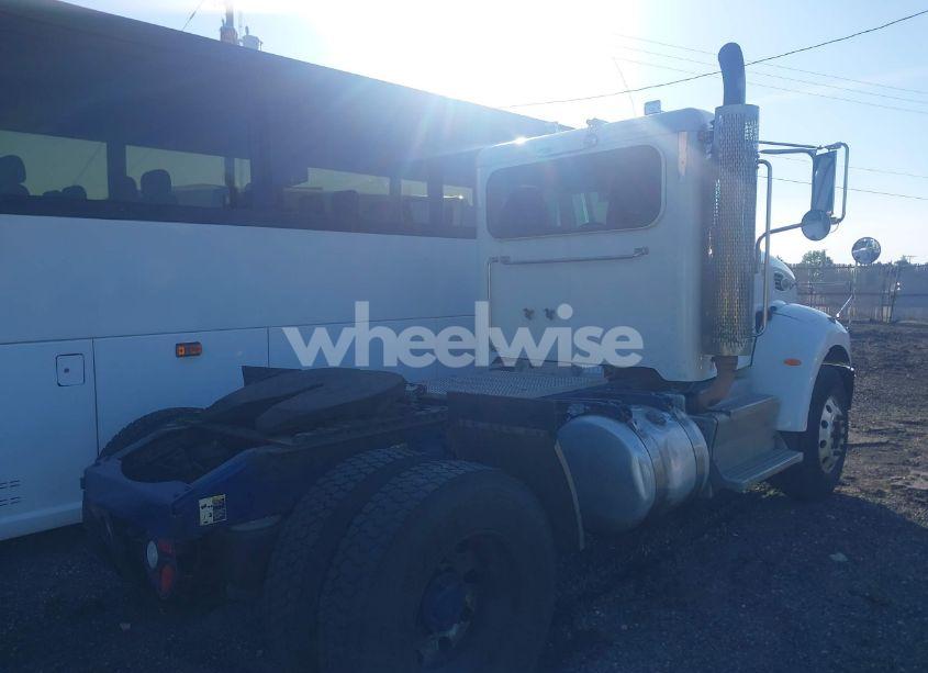 Photo 4 of 2012 Peterbilt 337 N/A (VIN 2XP2AN8X5CM170994)