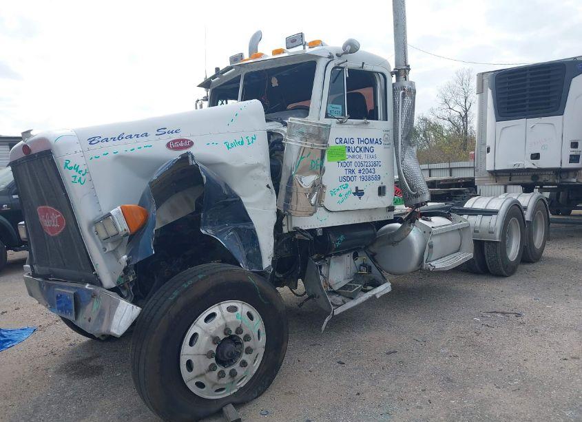 Photo 2 of 2003 Peterbilt 379 N/A (VIN 2XP5DB9X83M591299)