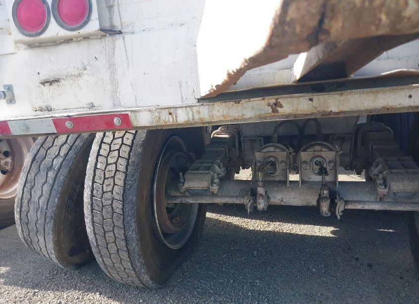 Photo 14 of 1967 Beall Trans-liner BOTTOM HOPPER DUMP TRAILER (VIN 3249C67)