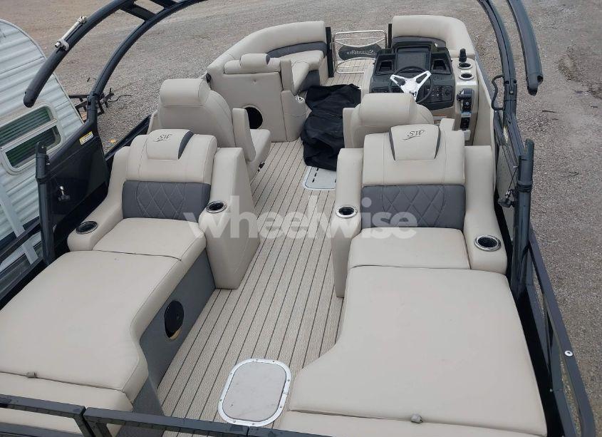 Photo 15 of 2022 Suzuki Motor (VIN 35001F240720)