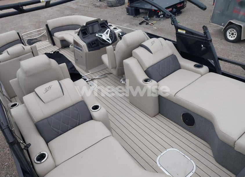 Photo 16 of 2022 Suzuki Motor (VIN 35001F240720)