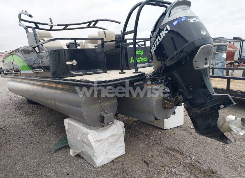 Photo 3 of 2022 Suzuki Motor (VIN 35001F240720)