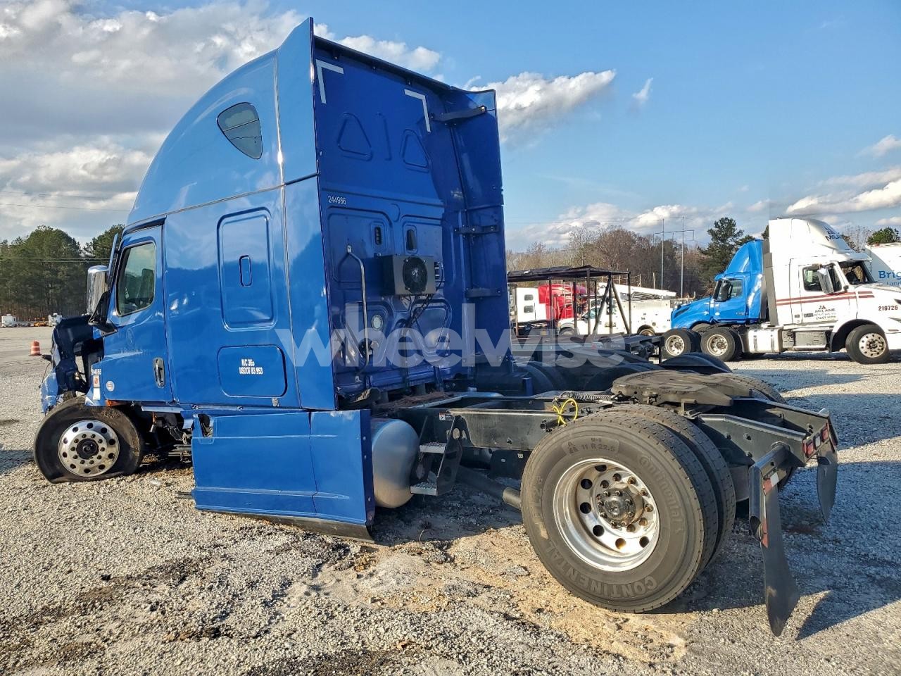 Photo 3 of 2024 FREIGHTLINER CASCADIA 126 SEMI TRUCK (VIN 3AKBHHDV3RSUP2661)