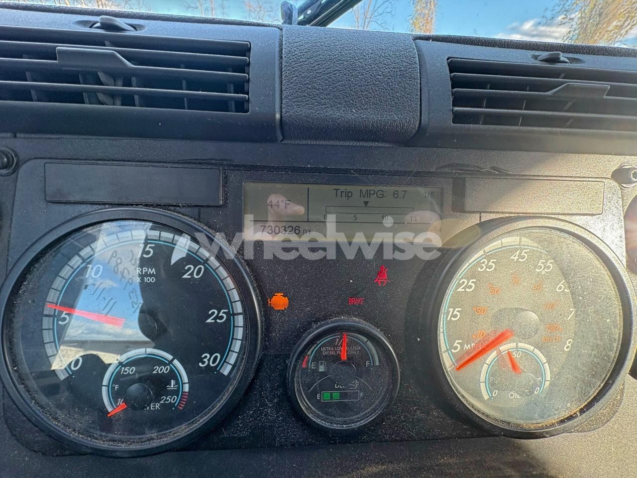 Photo 8 of 2016 FRHT CASCADIA 1 - TRUCKS SEMI TRUCK (VIN 3AKJGLBG6GSGY0099)