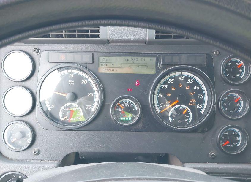 Photo 5 of 2016 Freightliner Cascadia 125 (VIN 3AKJGLD50GSFN4199)