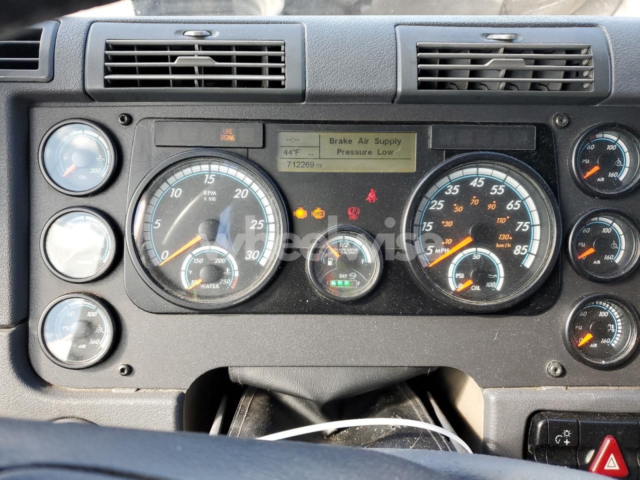 Photo 8 of 2017 FREIGHTLINER CASCADIA 125 SEMI TRUCK (VIN 3AKJGLDV4HSJH0713)