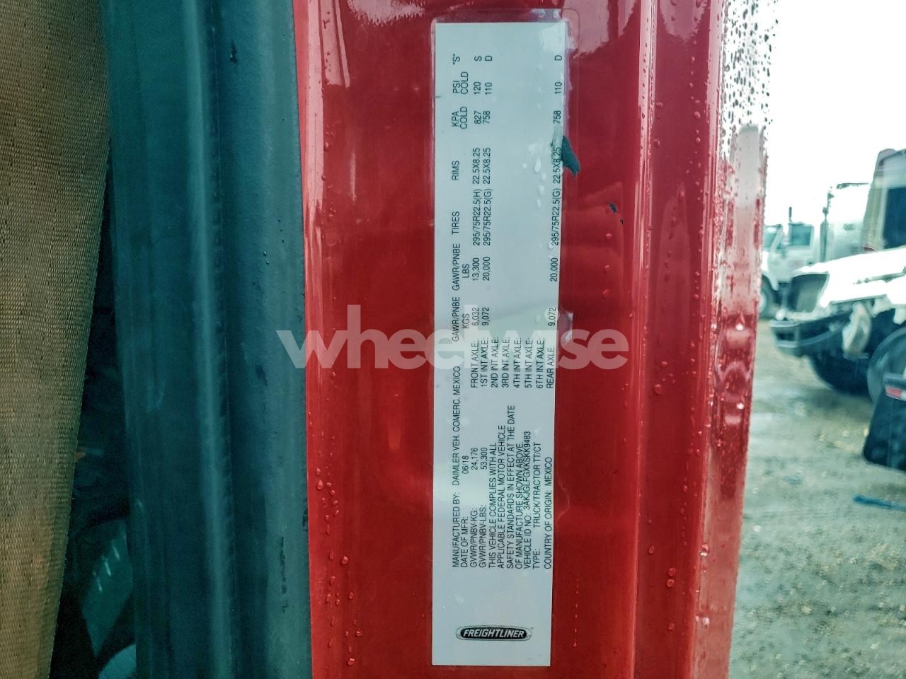 Photo 10 of 2019 FREIGHTLINER CASCADIA 125 SEMI TRUCK (VIN 3AKJGLFGXKSKK9483)