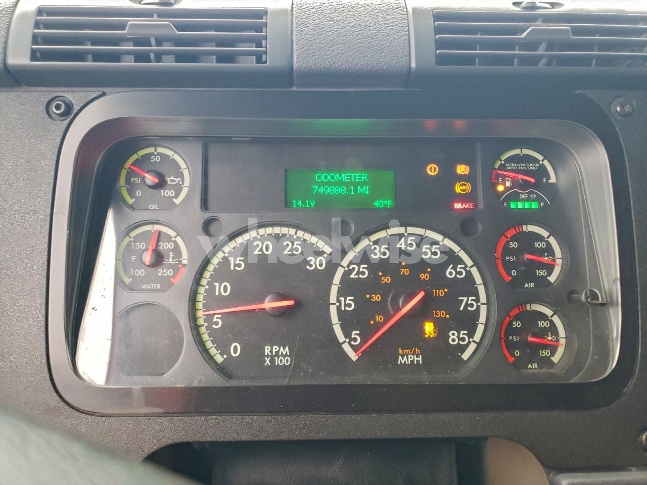 Photo 8 of 2019 FREIGHTLINER CASCADIA 125 SEMI TRUCK (VIN 3AKJGLFGXKSKK9483)