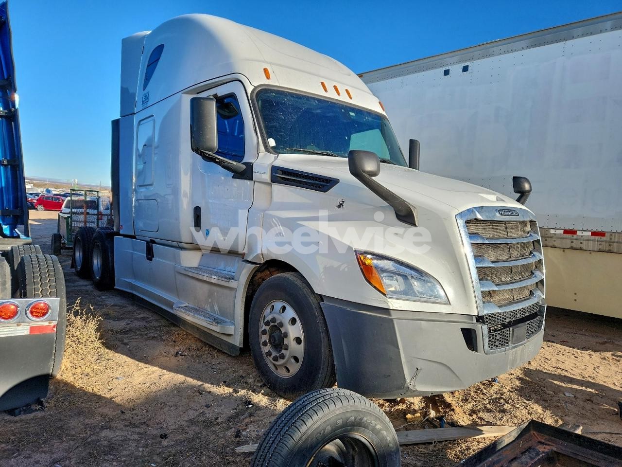 2018 FREIGHTLINER CASCADIA 126 SEMI TRUCK (VIN 3AKJHHDR0JSJJ0791) main photo