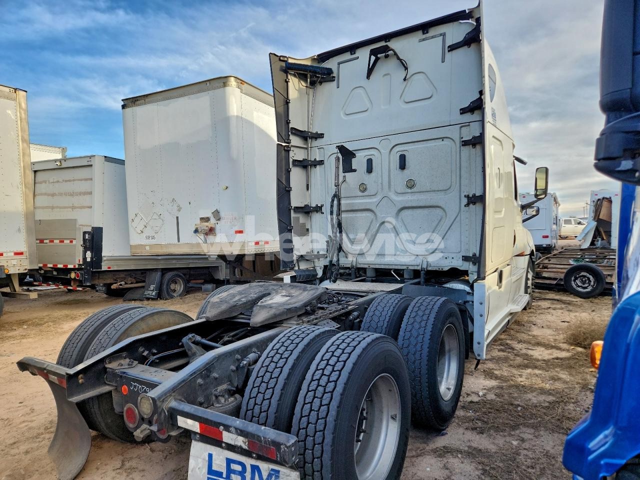 Photo 4 of 2018 FREIGHTLINER CASCADIA 126 SEMI TRUCK (VIN 3AKJHHDR0JSJJ0791)