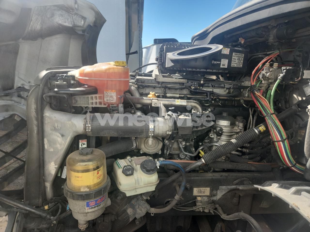 Photo 7 of 2018 FREIGHTLINER CASCADIA 126 SEMI TRUCK (VIN 3AKJHHDR0JSJJ0791)