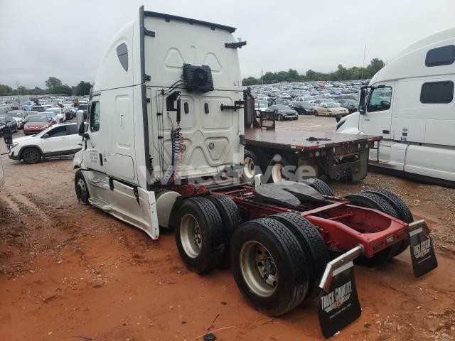 Photo 2 of 2021 FREIGHTLINER CASCADIA 125 SEMI TRUCK (VIN 3AKJHHDR0MSMM3433)