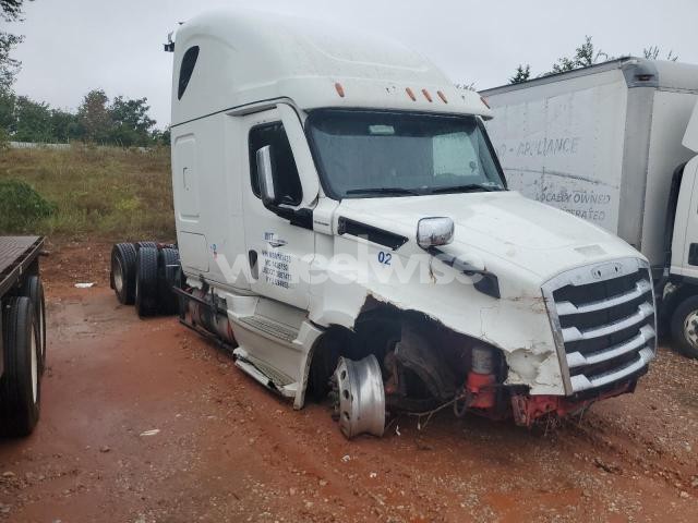 Photo 5 of 2021 FREIGHTLINER CASCADIA 125 SEMI TRUCK (VIN 3AKJHHDR0MSMM3433)