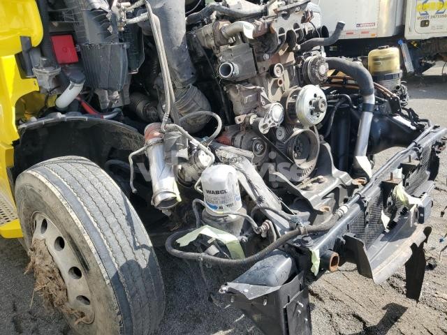 Photo 2 of 2023 FREIGHTLINER CASCADIA 126 SEMI TRUCK N/A (VIN 3AKJHHDR3PSNX8636)