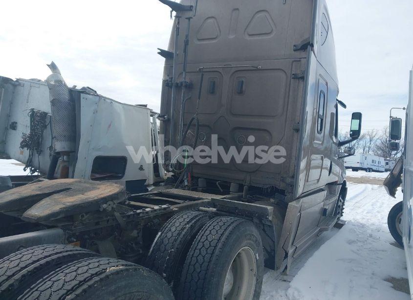 Photo 17 of 2019 Freightliner New CASCADIA 126 (VIN 3AKJHHDR4KSGC6099)