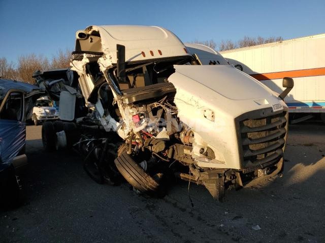 Photo 10 of 2022 FREIGHTLINER CASCADIA 126 (VIN 3AKJHHDR4NSMT0380)