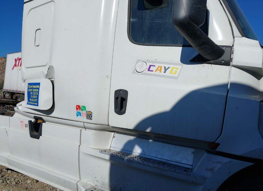 Photo 17 of 2018 Freightliner New CASCADIA 126 (VIN 3AKJHHDR7JSJL3873)