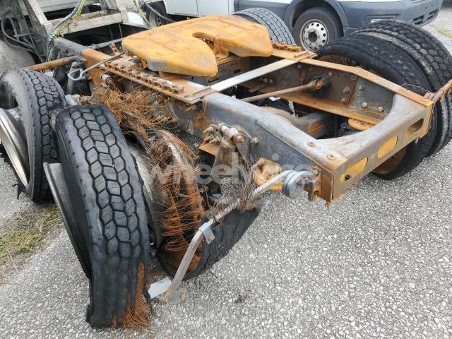 Photo 4 of 2020 FREIGHTLINER CASCADIA 126 SEMI TRUCK N/A (VIN 3AKJHHDR7LSLS5362)