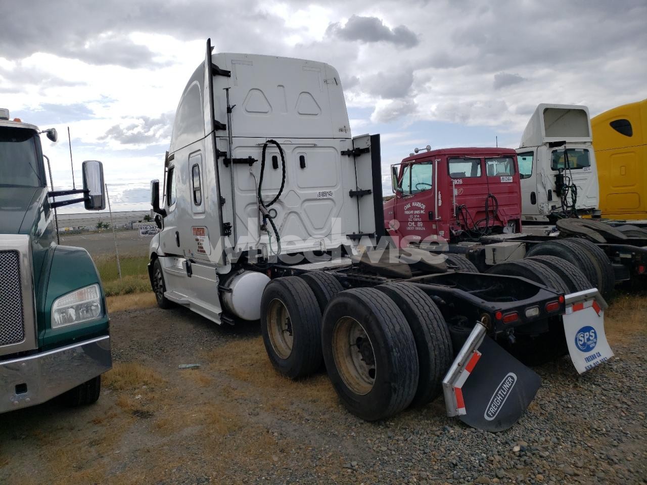 Photo 3 of 2021 FREIGHTLINER CASCADIA 126 SEMI TRUCK (VIN 3AKJHHDR7MSNA1243)