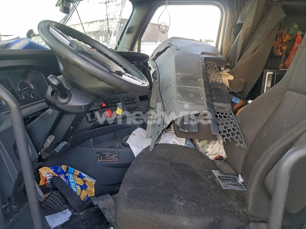 Photo 5 of 2023 FREIGHTLINER CASCADIA 126 SEMI TRUCK (VIN 3AKJHHDR7PSNS6054)