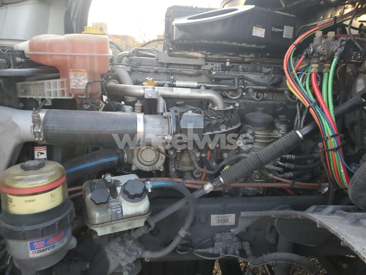 Photo 7 of 2018 FREIGHTLINER CASCADIA 126 SEMI TRUCK (VIN 3AKJHHDR9JSJW4087)