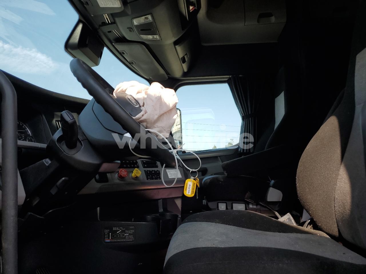 Photo 5 of 2022 FREIGHTLINER CASCADIA 126 SEMI TRUCK (VIN 3AKJHHDR9NSNP8458)