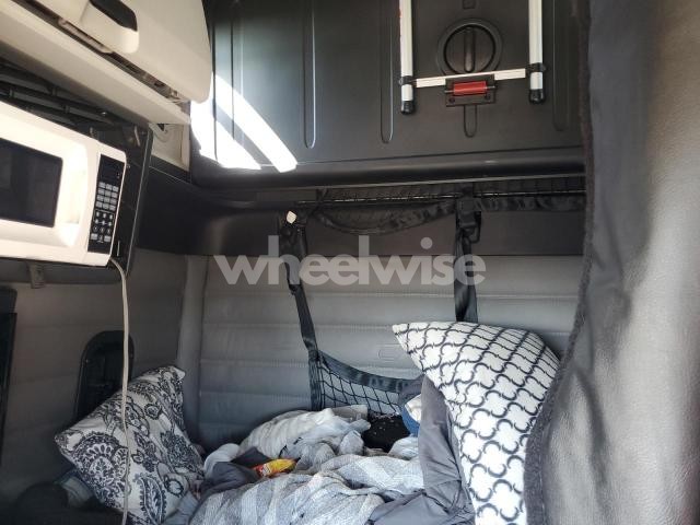 Photo 4 of 2023 FREIGHTLINER CASCADIA 126 (VIN 3AKJHHDR9PSNX6339)