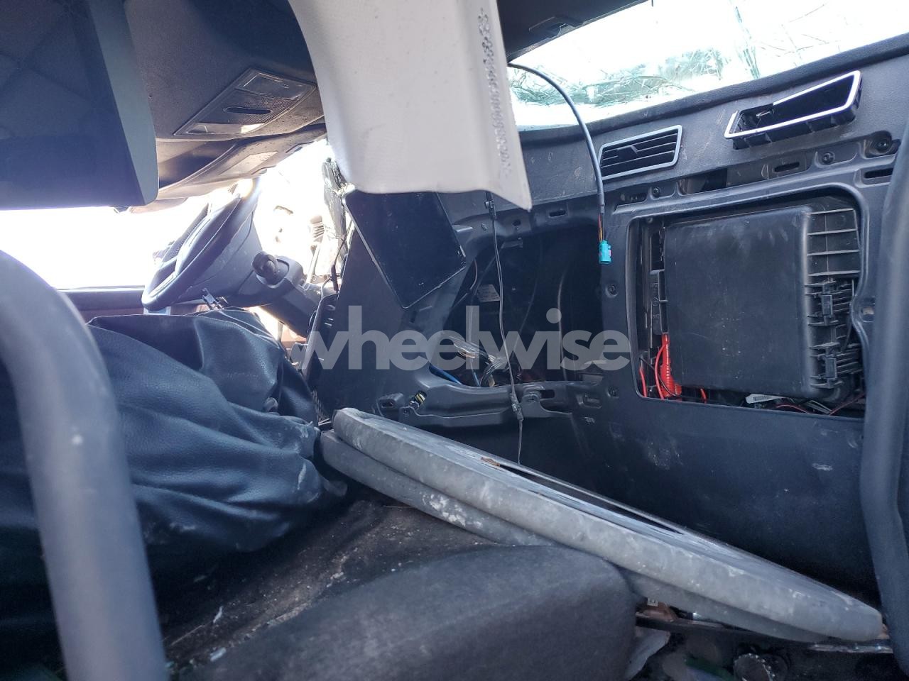 Photo 5 of 2025 FREIGHTLINER CASCADIA 126 TRUCK CAB AND CHASSIS (VIN 3AKJHHDRXSSVP6813)