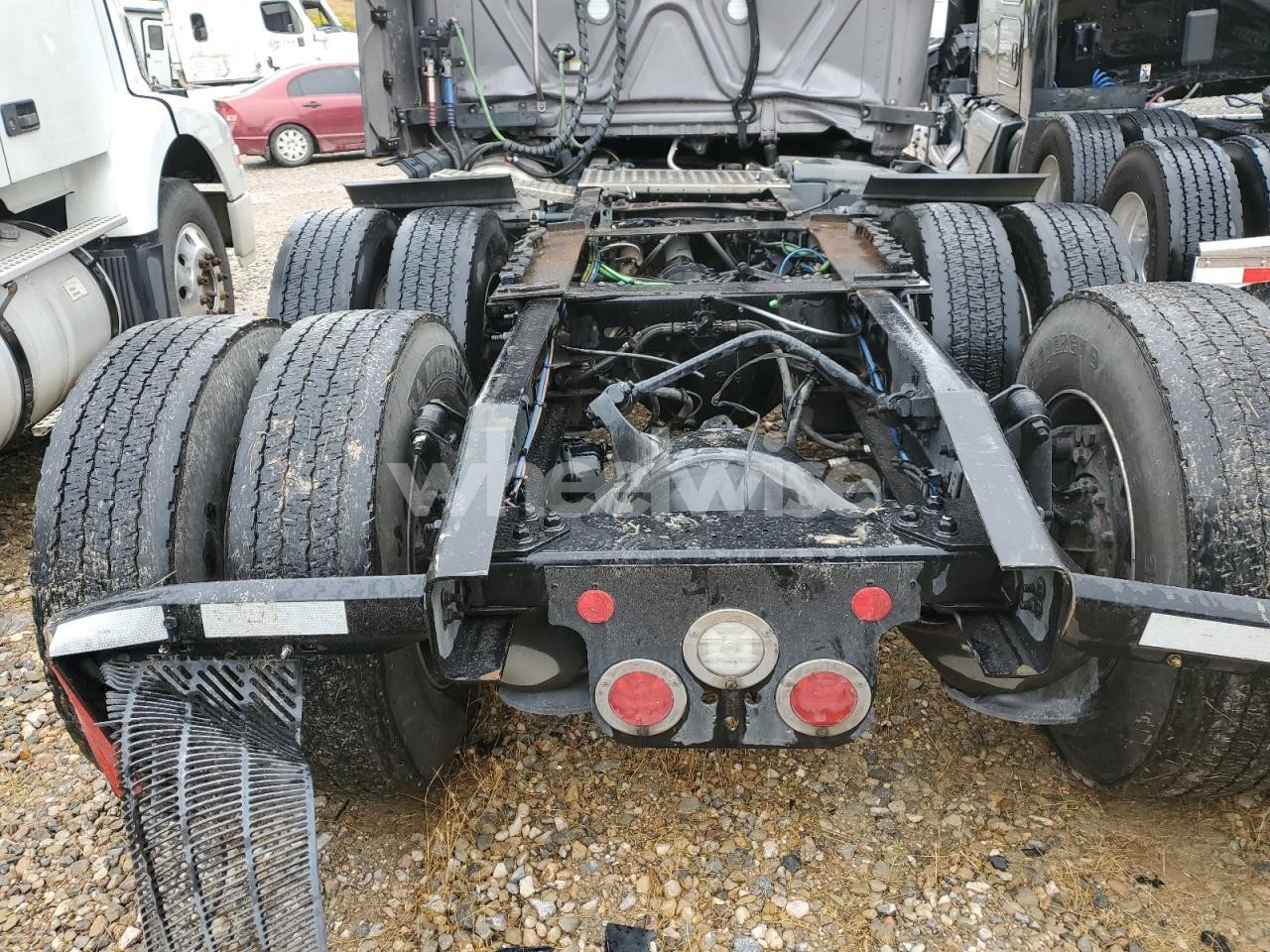 Photo 9 of 2025 FREIGHTLINER CASCADIA 126 TRUCK CAB AND CHASSIS (VIN 3AKJHHDRXSSVP6813)