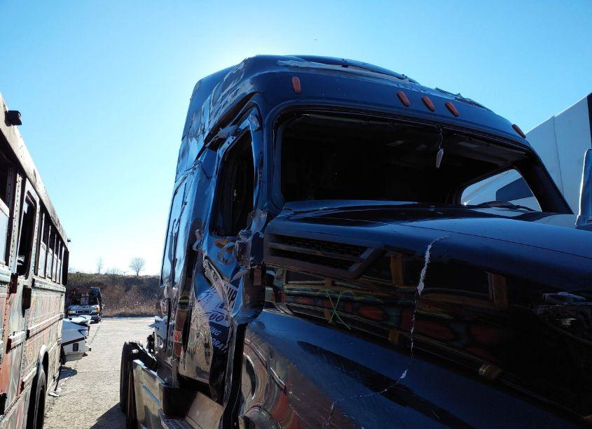 Photo 11 of 2019 Freightliner New CASCADIA 126 (VIN 3AKJHHDV9KSKS5890)