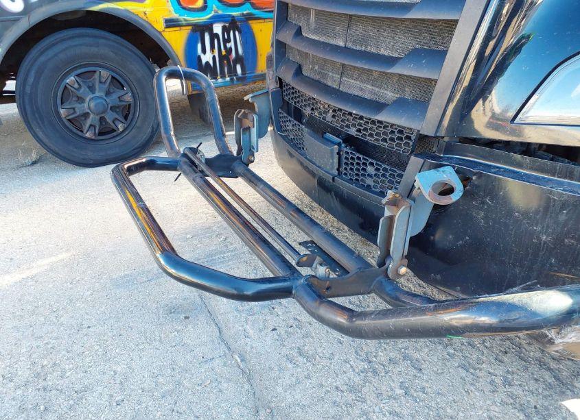 Photo 12 of 2019 Freightliner New CASCADIA 126 (VIN 3AKJHHDV9KSKS5890)