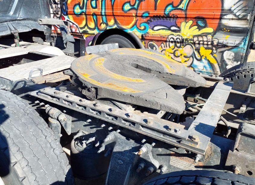 Photo 14 of 2019 Freightliner New CASCADIA 126 (VIN 3AKJHHDV9KSKS5890)