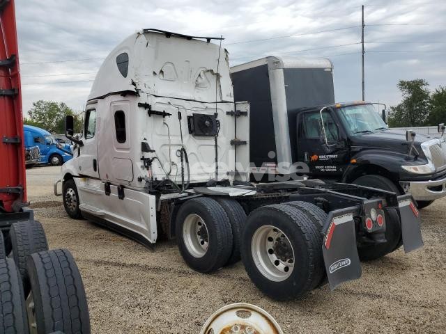 Photo 7 of 2024 FREIGHTLINER CASCADIA 126 SEMI TRUCK N/A (VIN 3AKJHHDV9RSUY5944)