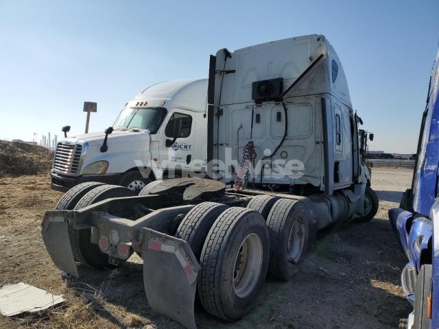 Photo 2 of 2022 FREIGHTLINER CASCADIA 126 (VIN 3AKJHHFG3NSNP7124)