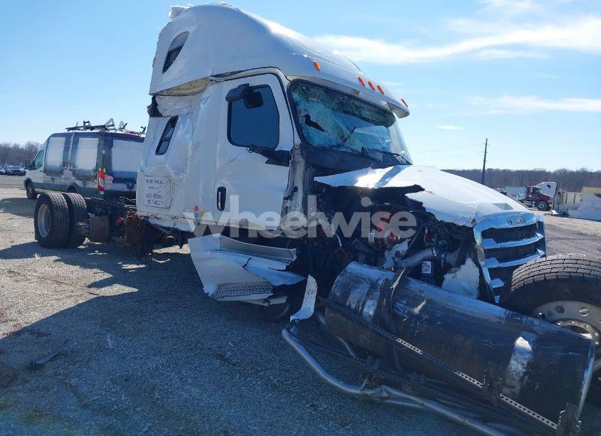 2019 Freightliner New CASCADIA 126 (VIN 3AKJHHFG7KSLL1625) main photo