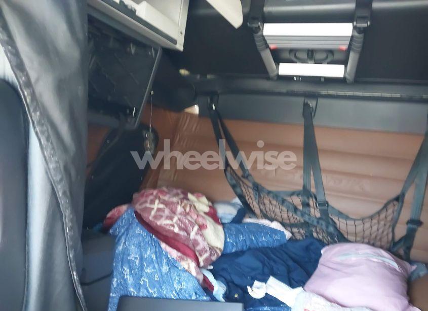 Photo 6 of 2019 Freightliner New CASCADIA 126 (VIN 3AKJHHFG7KSLL1625)