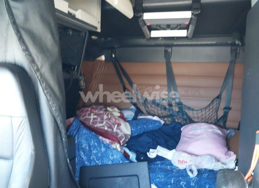 Photo 7 of 2019 Freightliner New CASCADIA 126 (VIN 3AKJHHFG7KSLL1625)