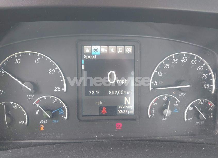 Photo 5 of 2018 Freightliner New CASCADIA 126 (VIN 3AKJHLDR2JSJW3852)