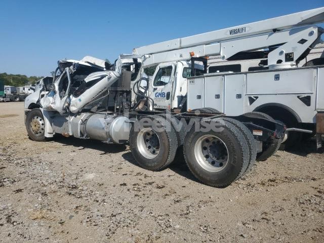 Photo 7 of 2022 FREIGHTLINER CASCADIA 126 TRUCK CAB AND CHASSIS (VIN 3AKJHLDV5NSNL1914)