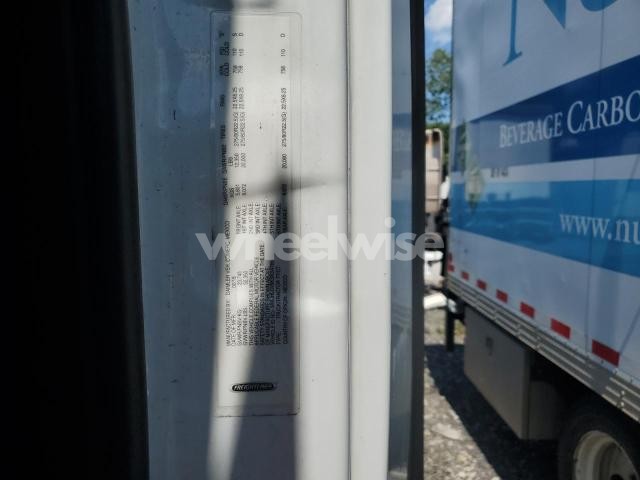 Photo 8 of 2019 FREIGHTLINER CASCADIA 126 (VIN 3AKJHLDV9KSKD4765)