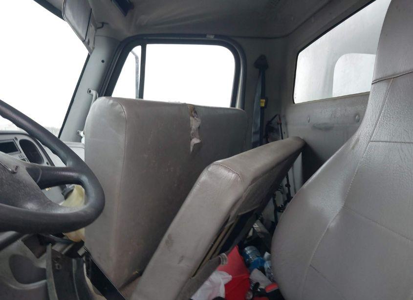 Photo 6 of 2016 Freightliner M2 106 MEDIUM DUTY (VIN 3ALACWDT1GDHA4540)