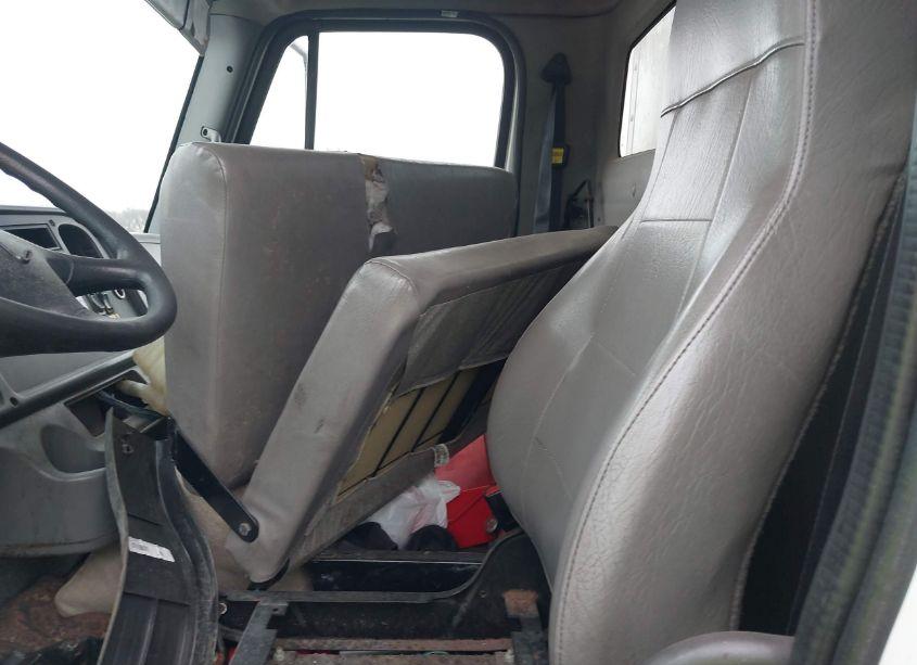 Photo 7 of 2016 Freightliner M2 106 MEDIUM DUTY (VIN 3ALACWDT1GDHA4540)