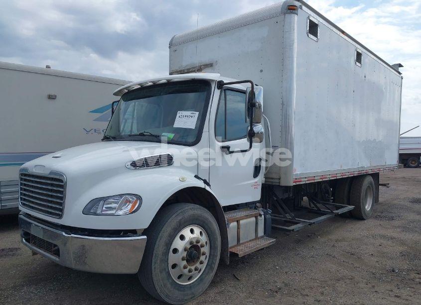 Photo 2 of 2015 Freightliner M2 106 MEDIUM DUTY (VIN 3ALACWDT4FDGR9207)