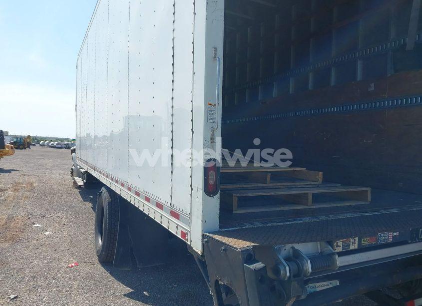 Photo 3 of 2017 Freightliner M2 106 (VIN 3ALACWDT7HDHW3422)