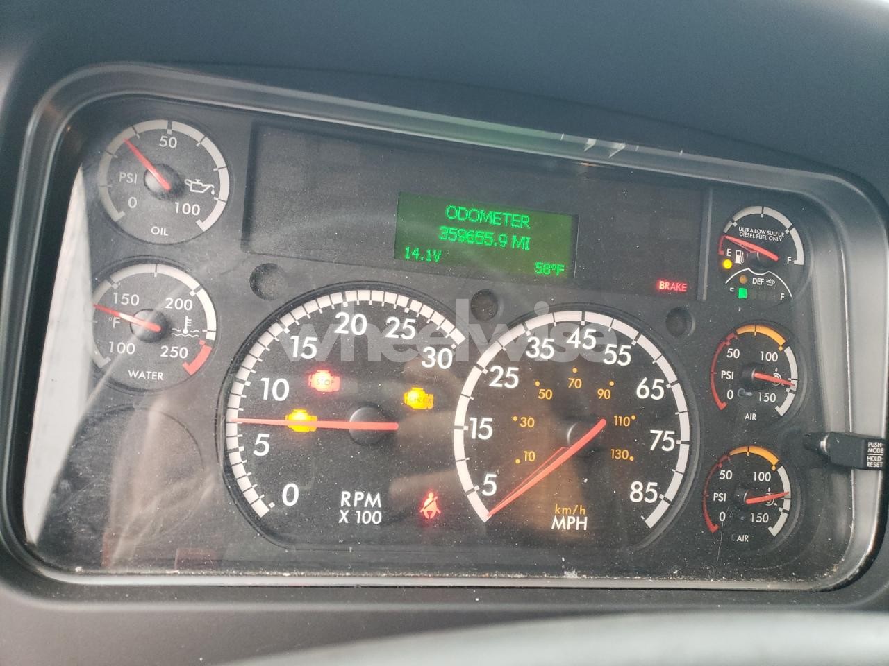 Photo 9 of 2018 FREIGHTLINER M2 106 MED - Box Truck (VIN 3ALACWFC0JDKB3328)