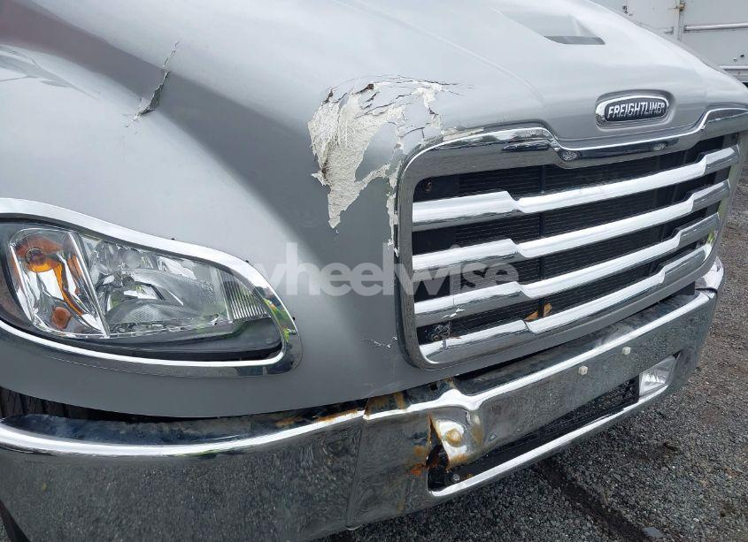 Photo 11 of 2025 Freightliner M2 106 (VIN 3ALACWFC5SDVU7053)