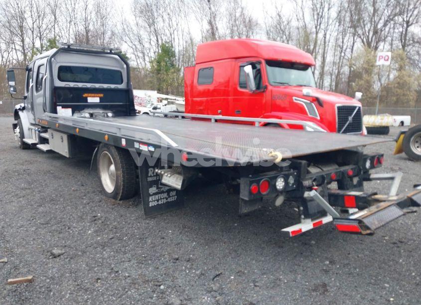 Photo 3 of 2025 Freightliner M2 106 (VIN 3ALACWFC5SDVU7053)