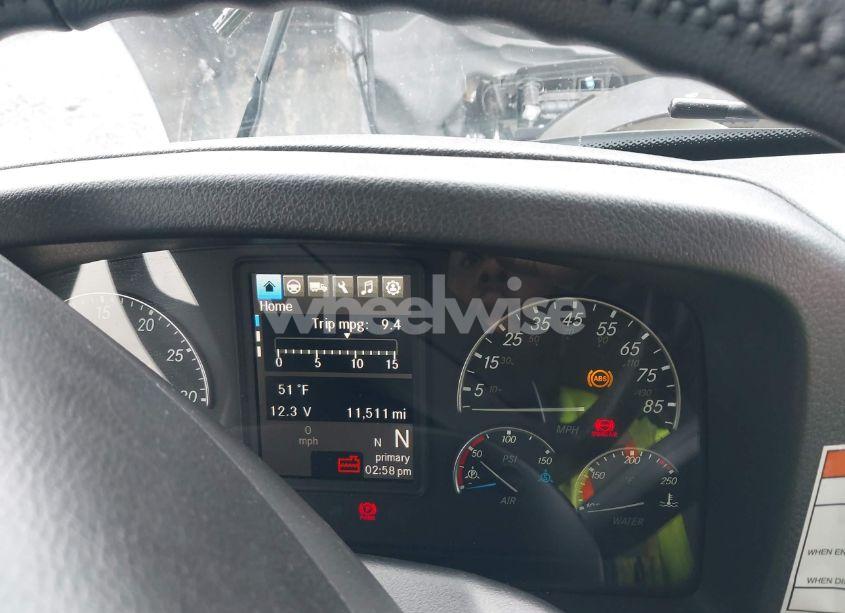 Photo 5 of 2025 Freightliner M2 106 (VIN 3ALACWFC5SDVU7053)